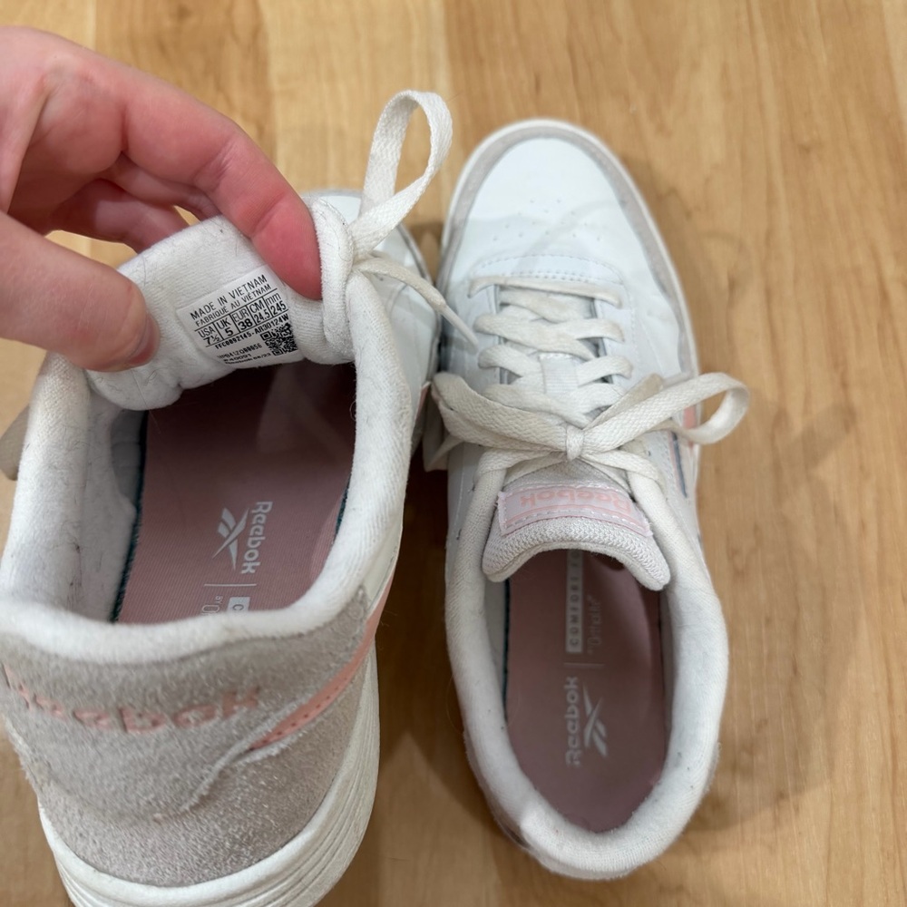 Pink Reebok Court Sneakers (7.5) - Picture 6 of 7